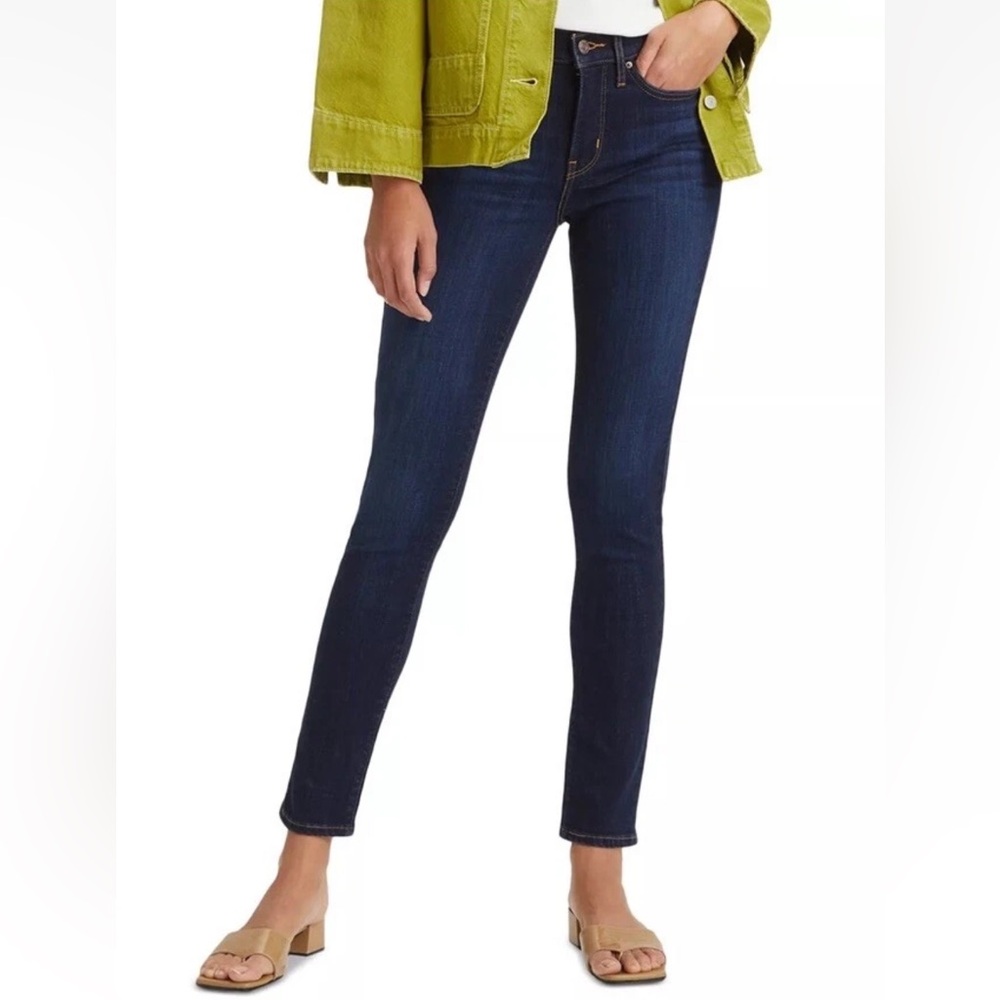 Levi’s Women's 311 Shaping Skinny Jeans Size: 28 x 30